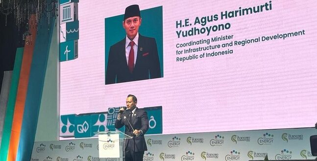 KAI Tegas Tolak Gerbong Khusus Merokok, AHY Enggan Berkomentar