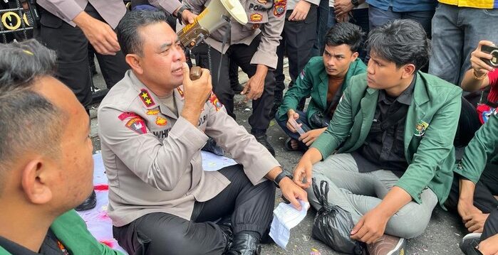 Mahasiswa USU Tuntut Kapolda Sumut Mundur, Kapolda Whisnu: "Ada TR Hari Ini, Saya Pindah"