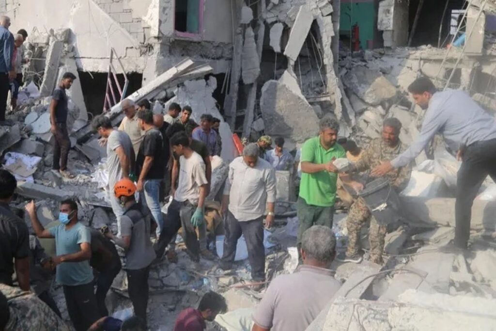 Dunia Tanpa Wasit: Menelusuri Runtuhnya Orde Internasional Pasca-28 Februari